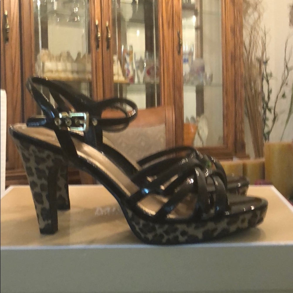 Fiona Black Heels With Animal Design